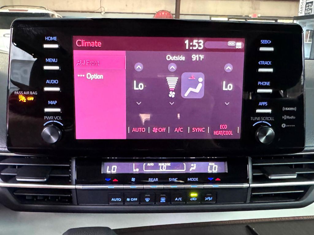 2022 Toyota Sienna Image 65