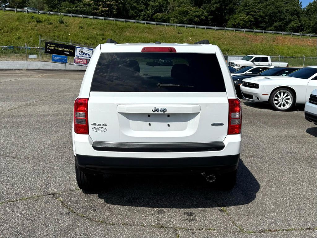 2014 Jeep Patriot Image 16