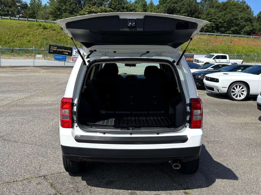 2014 Jeep Patriot Image 17