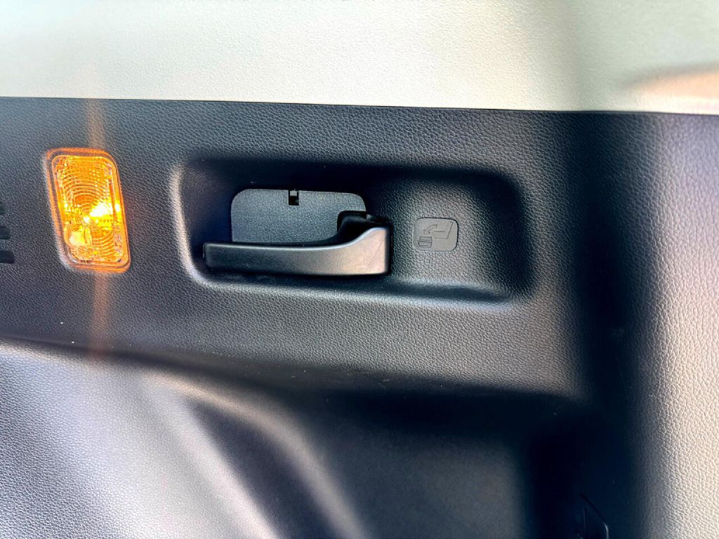 2019 Honda CR-V Image 16