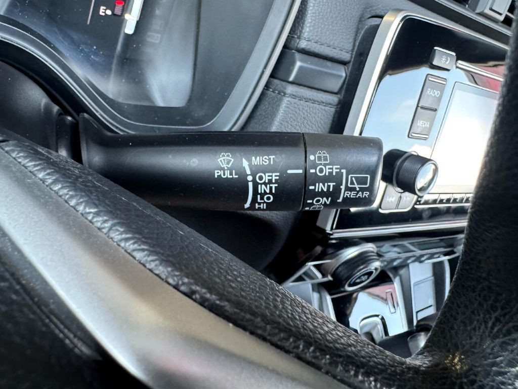 2019 Honda CR-V Image 38