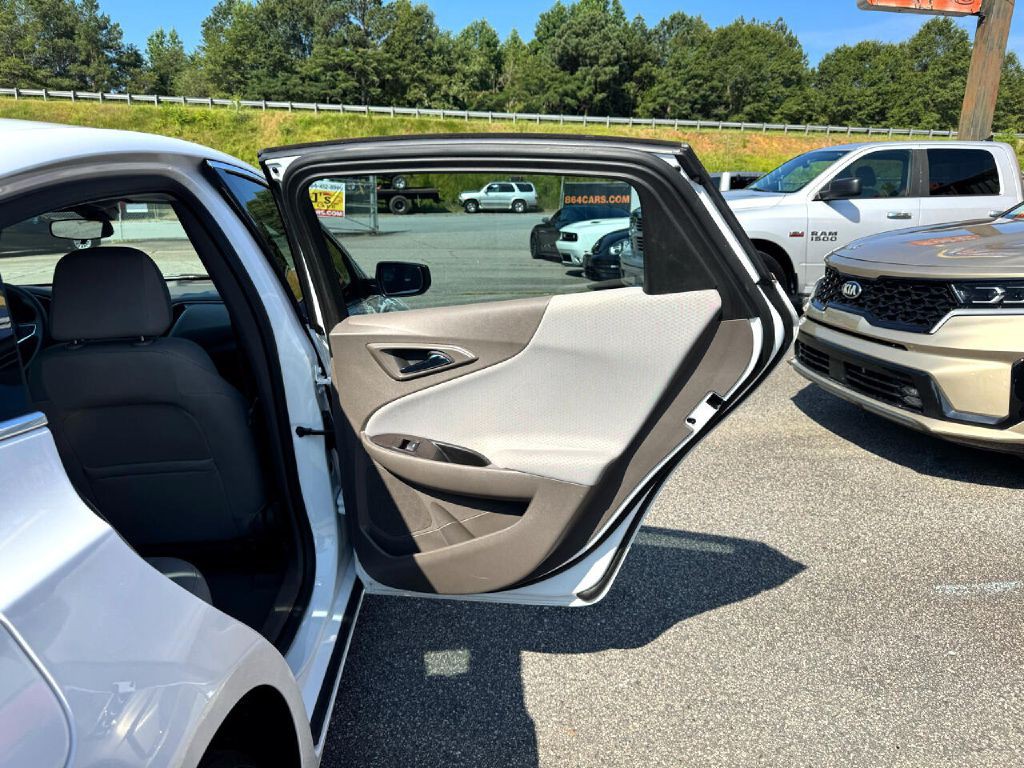 2018 Chevrolet Malibu Image 10