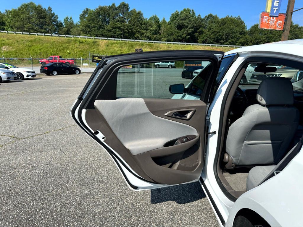 2018 Chevrolet Malibu Image 19