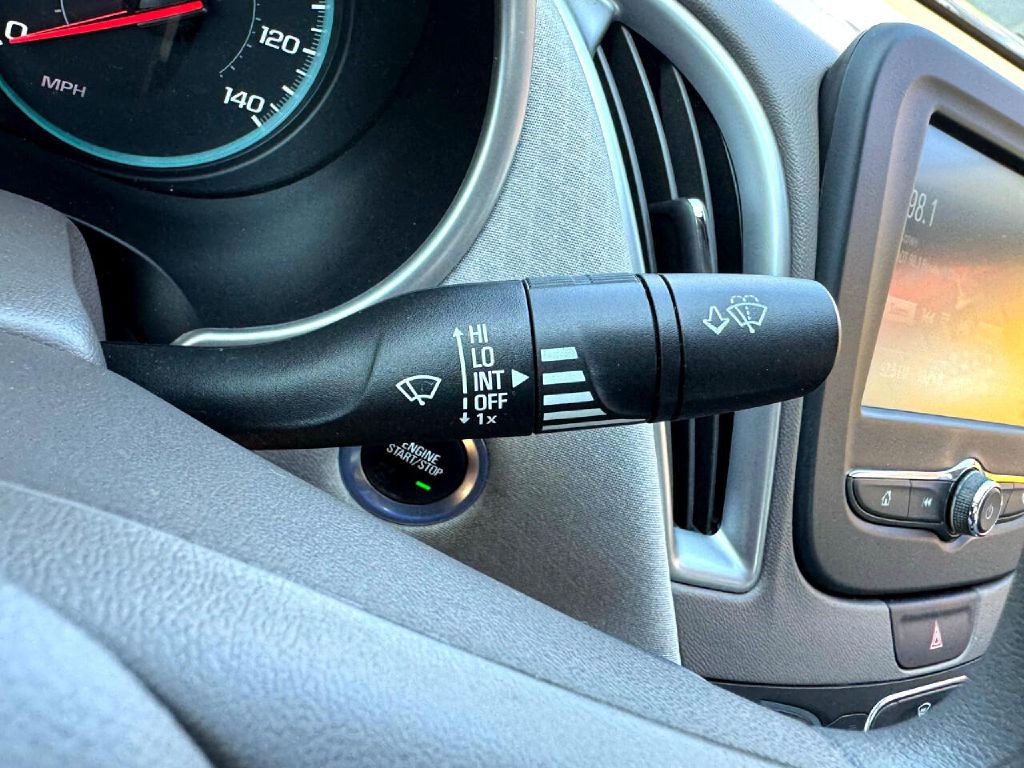 2018 Chevrolet Malibu Image 37