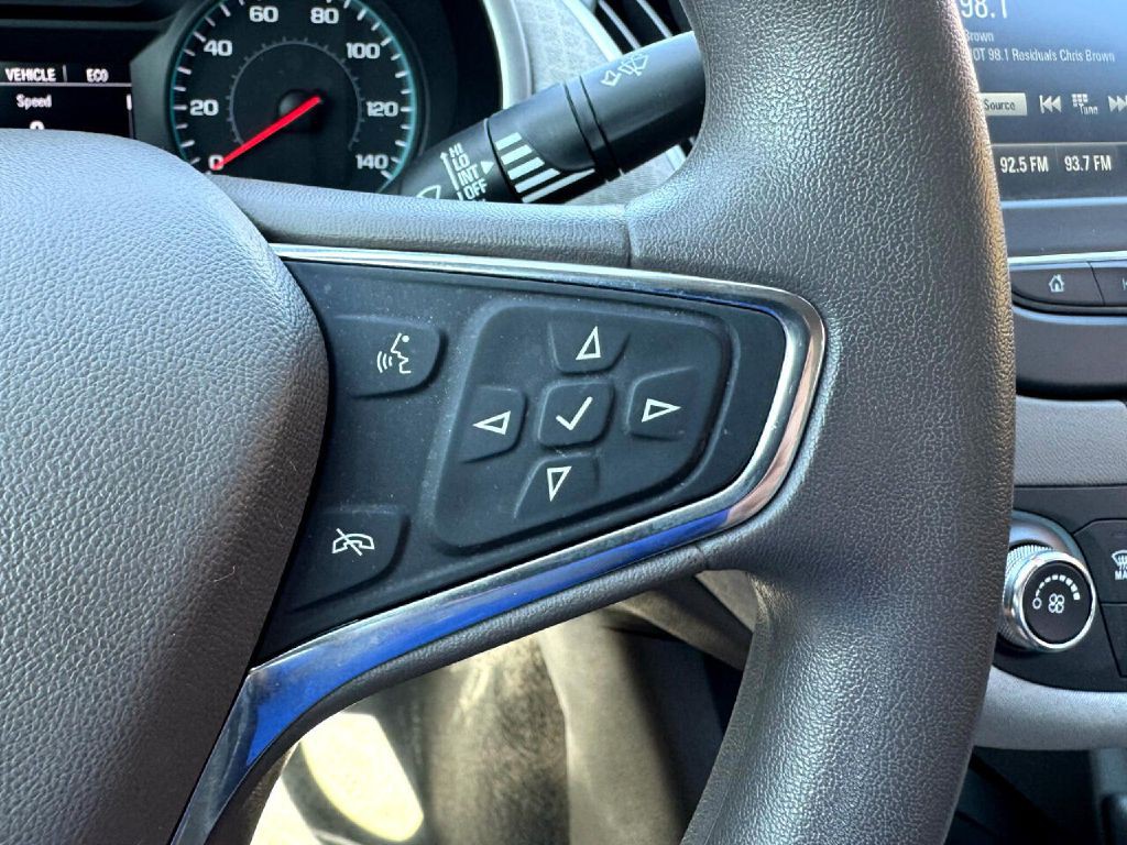 2018 Chevrolet Malibu Image 38