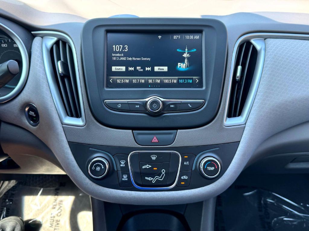 2018 Chevrolet Malibu Image 39