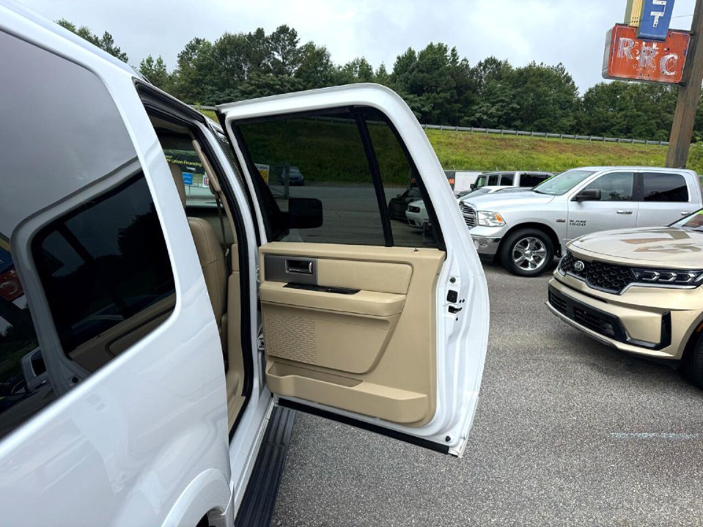2017 Ford Expedition Image 11