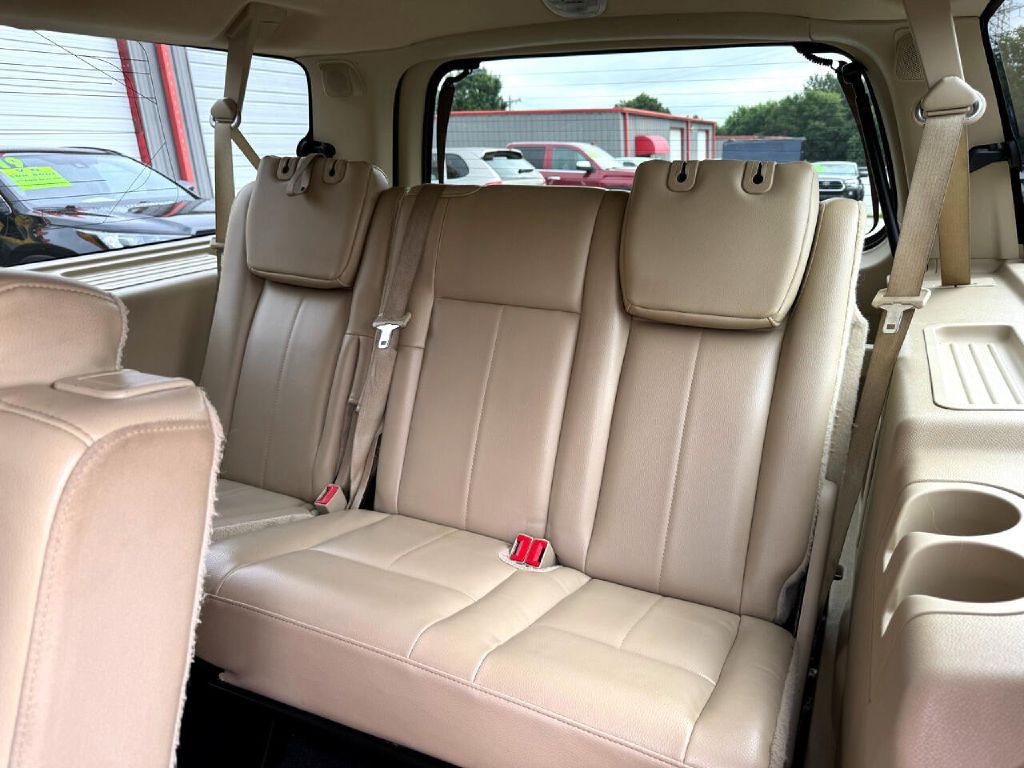 2017 Ford Expedition Image 32