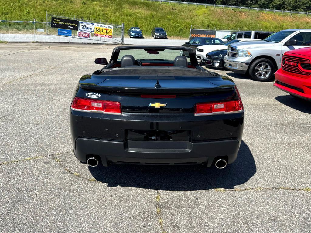 2015 Chevrolet Camaro Image 12