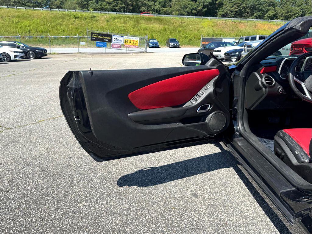 2015 Chevrolet Camaro Image 18