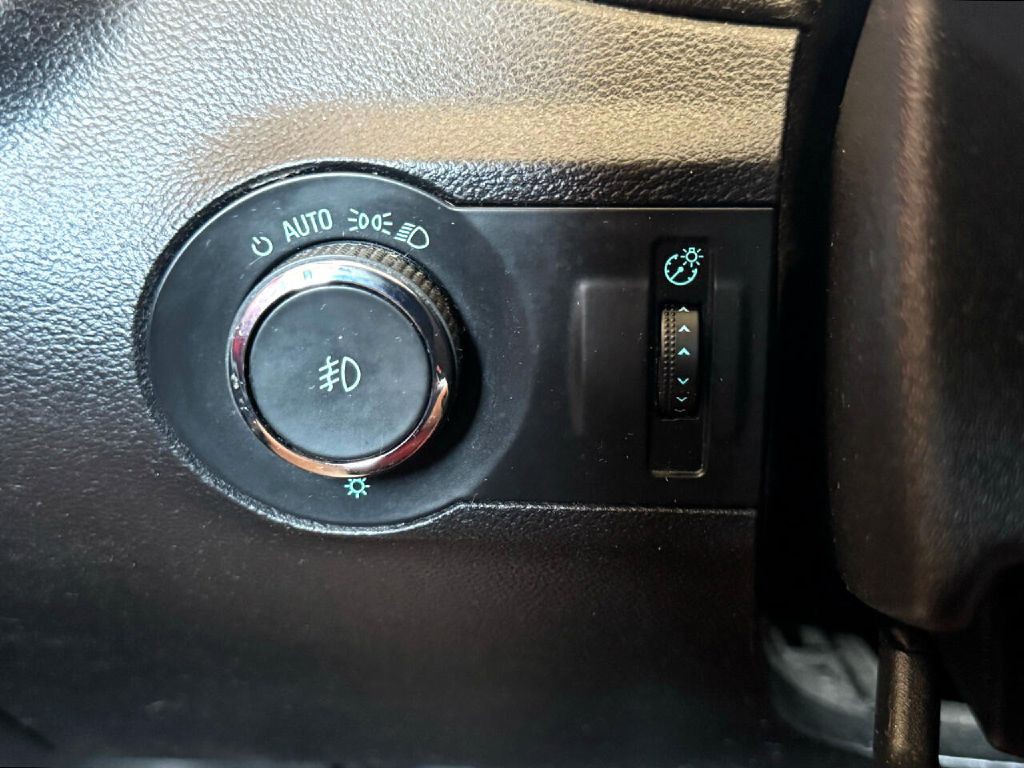 2015 Chevrolet Camaro Image 33