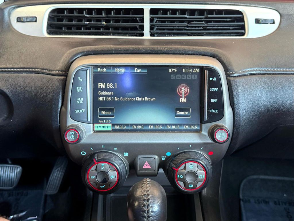 2015 Chevrolet Camaro Image 36