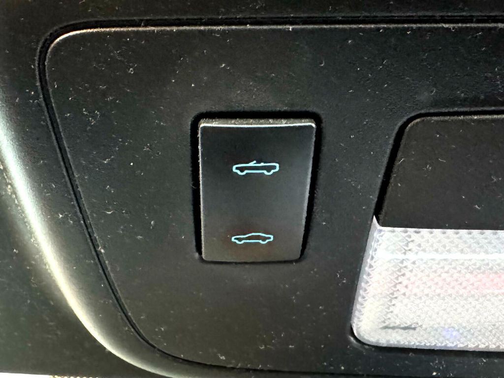 2015 Chevrolet Camaro Image 47