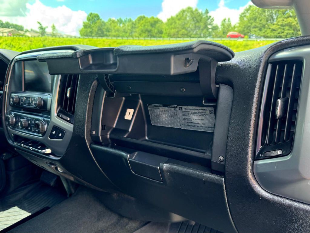 2017 Chevrolet Silverado 1500 Image 11