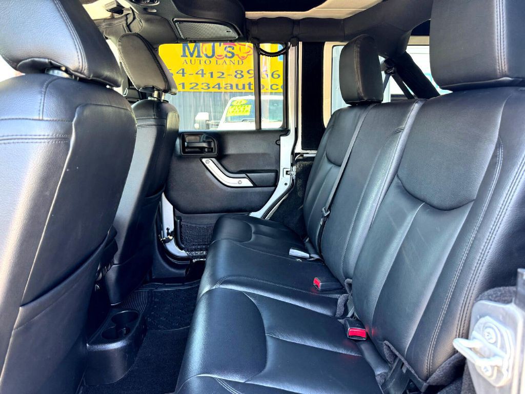 2017 Jeep Wrangler Unlimited Image 33