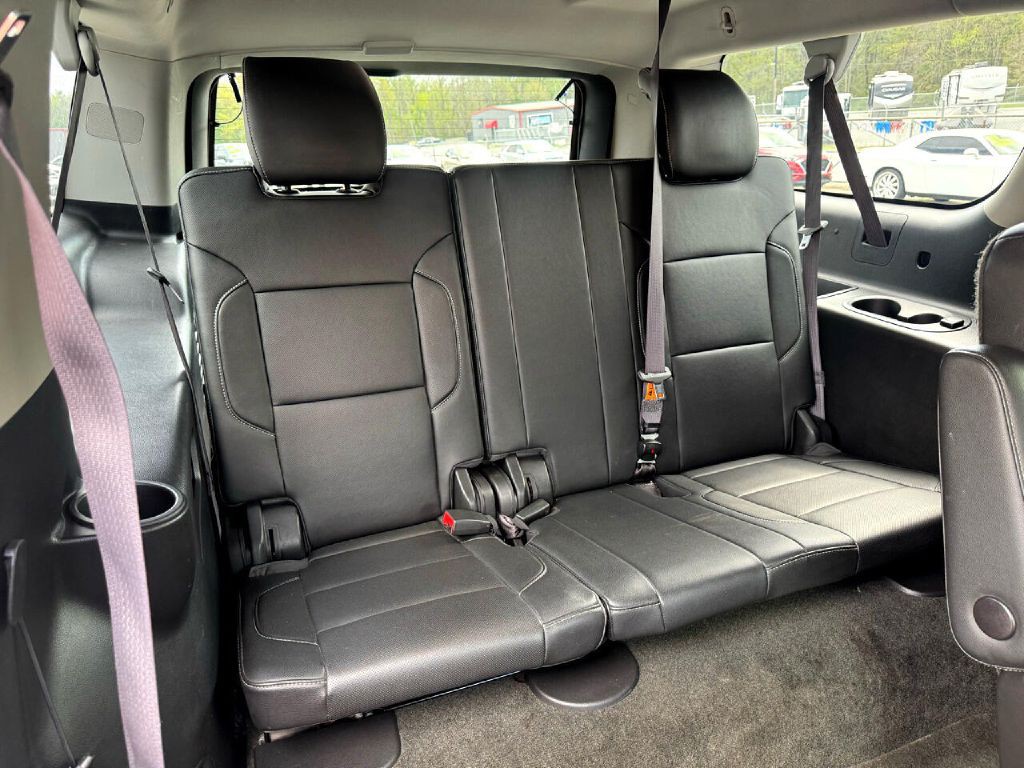 2017 Chevrolet Suburban Image 13