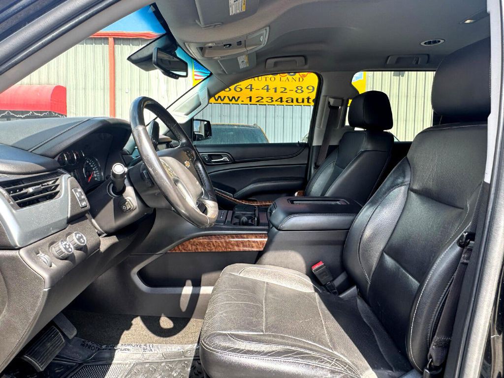 2017 Chevrolet Suburban Image 43
