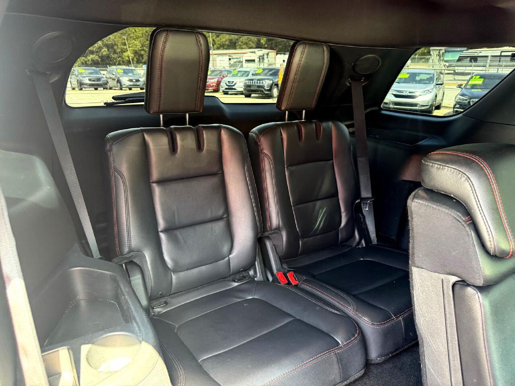 2018 Ford Explorer Image 16