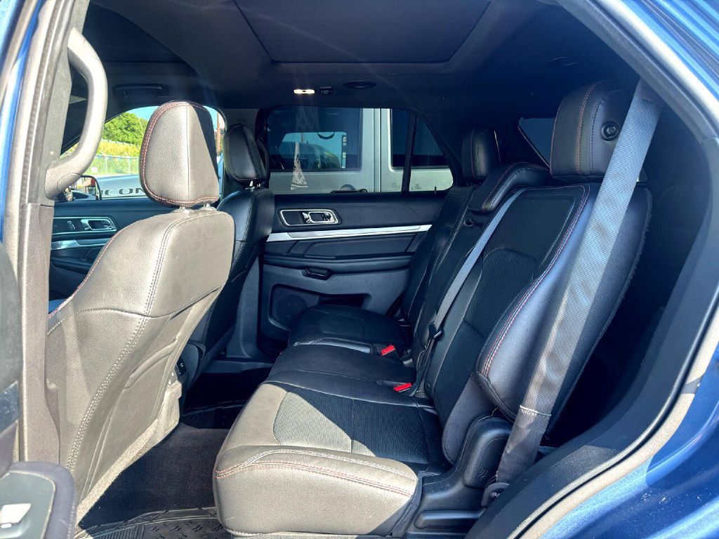 2018 Ford Explorer Image 32