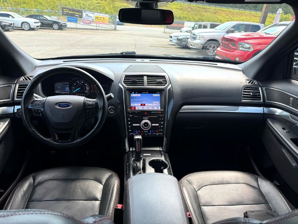 2018 Ford Explorer Image 34