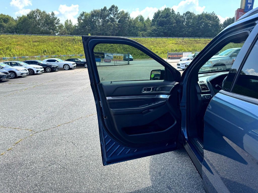 2018 Ford Explorer Image 35