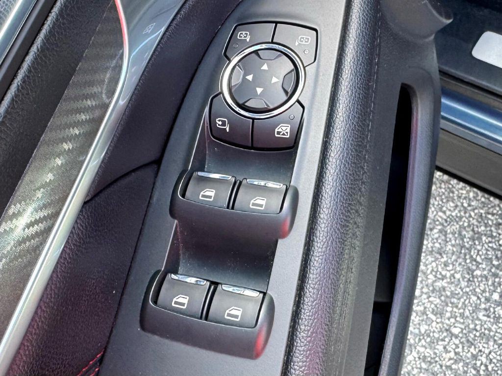 2018 Ford Explorer Image 38