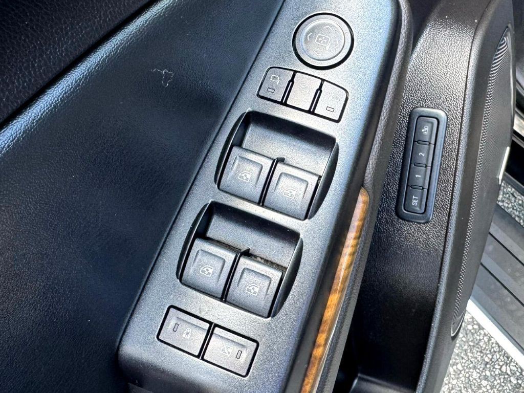 2016 GMC Yukon Image 38