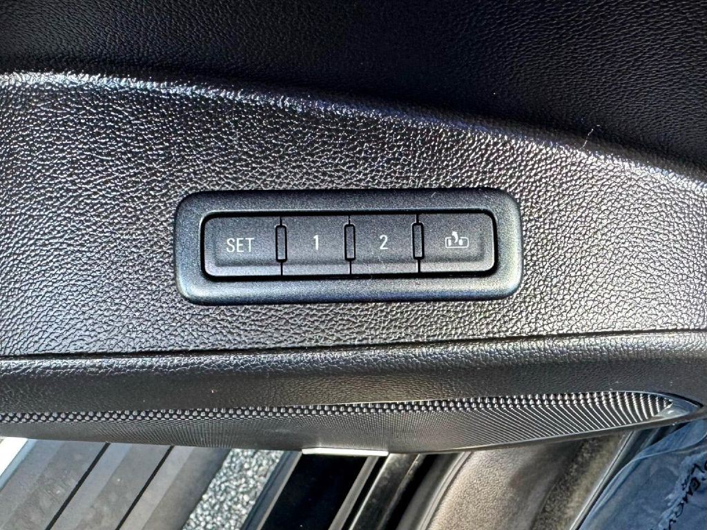 2016 GMC Yukon Image 39