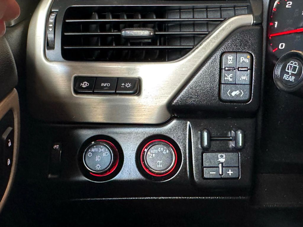 2016 GMC Yukon Image 52