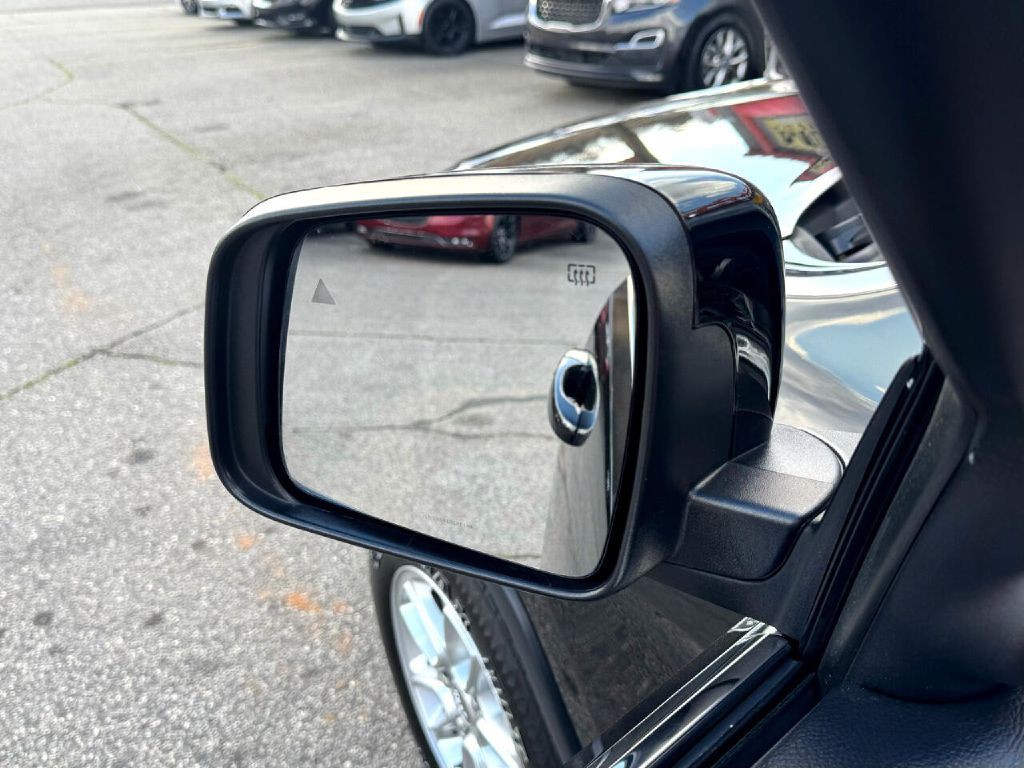 2019 Jeep Grand Cherokee Image 27