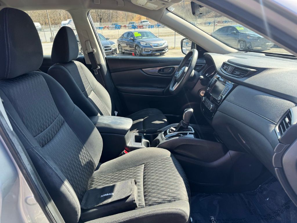 2020 Nissan Rogue Image 8