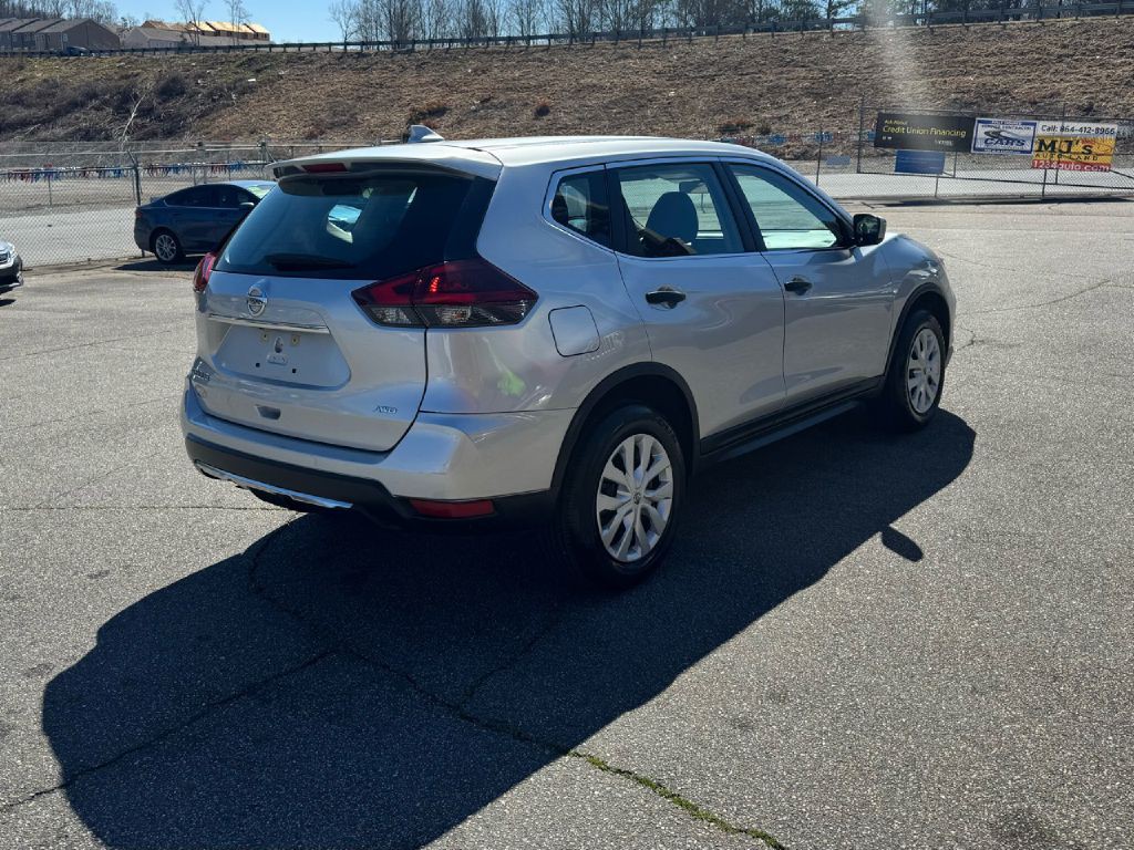 2020 Nissan Rogue Image 11