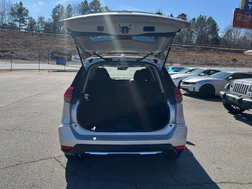 2020 Nissan Rogue Image 12