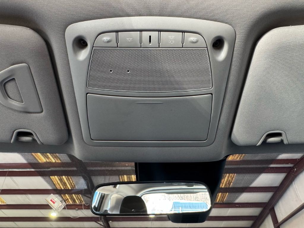 2020 Nissan Rogue Image 50