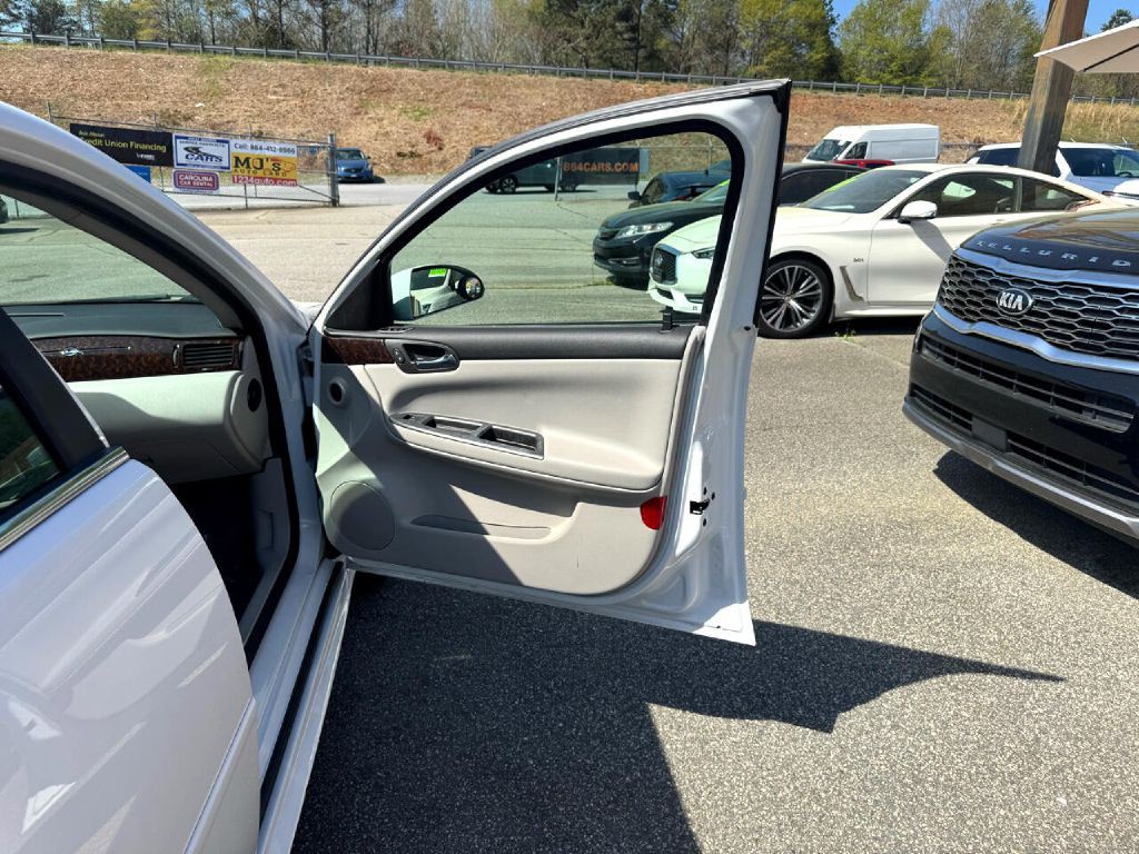 2016 Chevrolet Impala Image 7