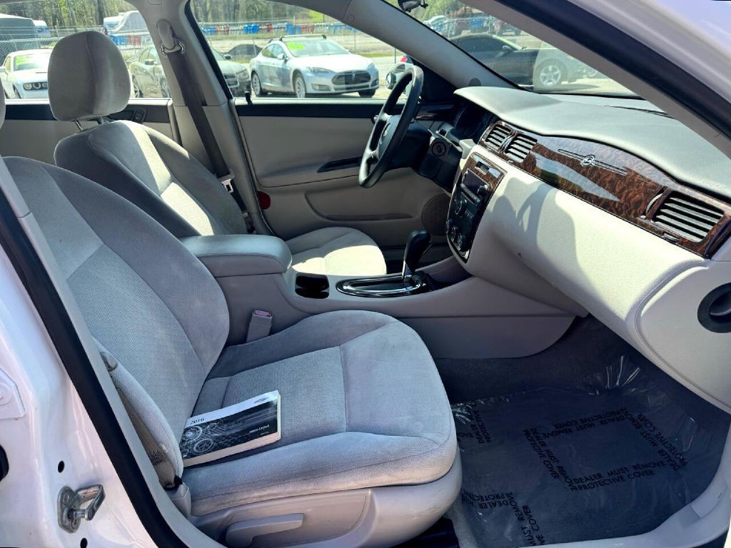 2016 Chevrolet Impala Image 8