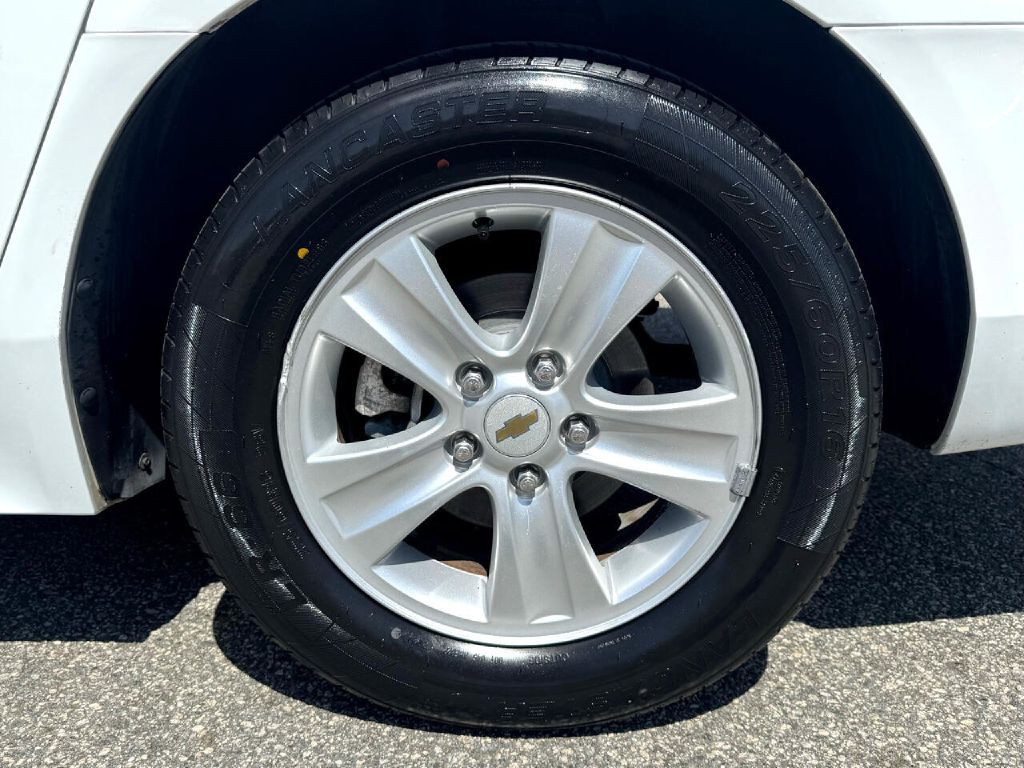 2016 Chevrolet Impala Image 18