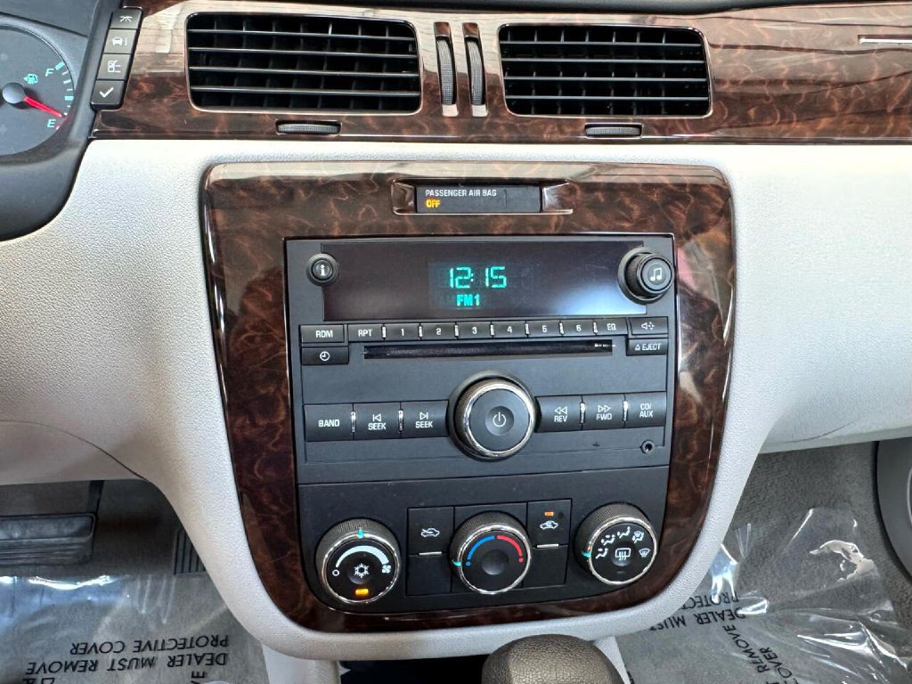2016 Chevrolet Impala Image 32