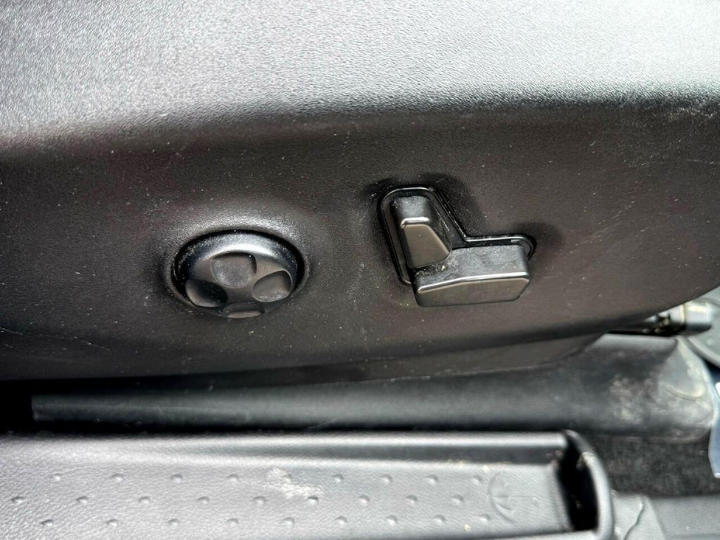 2021 Chrysler Pacifica Image 7