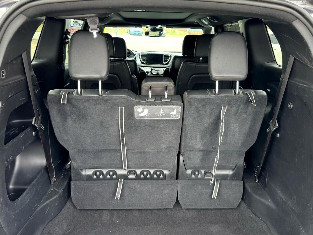 2021 Chrysler Pacifica Image 21