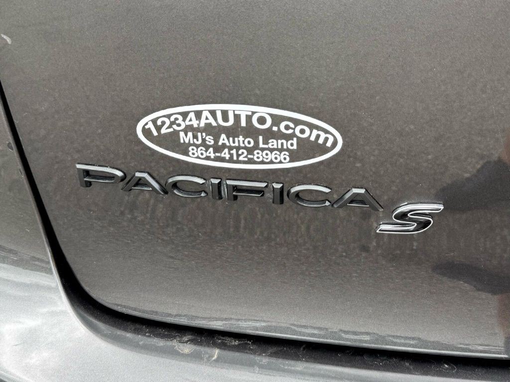 2021 Chrysler Pacifica Image 24