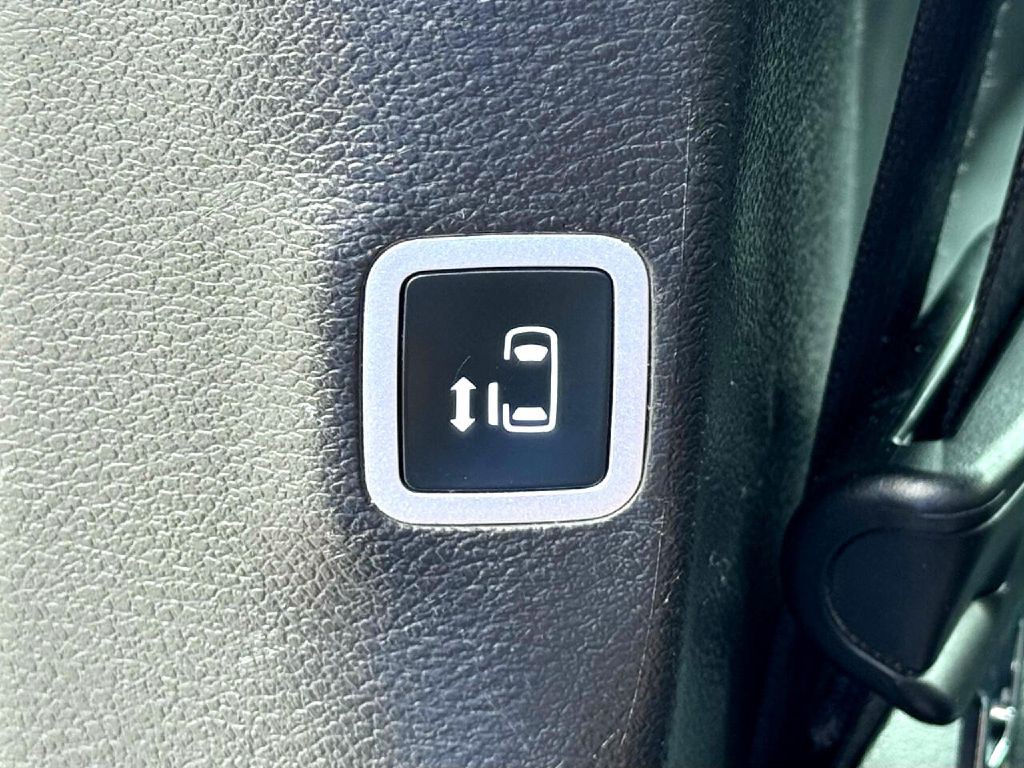 2021 Chrysler Pacifica Image 31