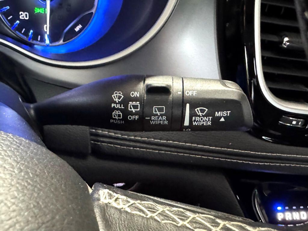2021 Chrysler Pacifica Image 50