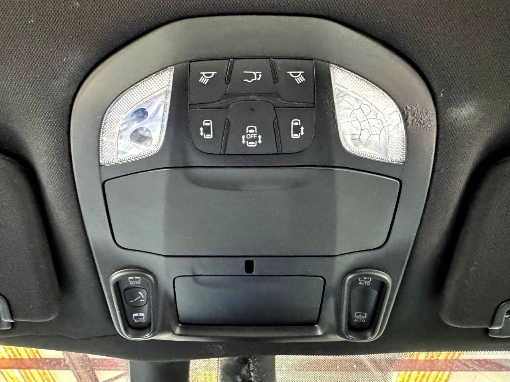 2021 Chrysler Pacifica Image 68