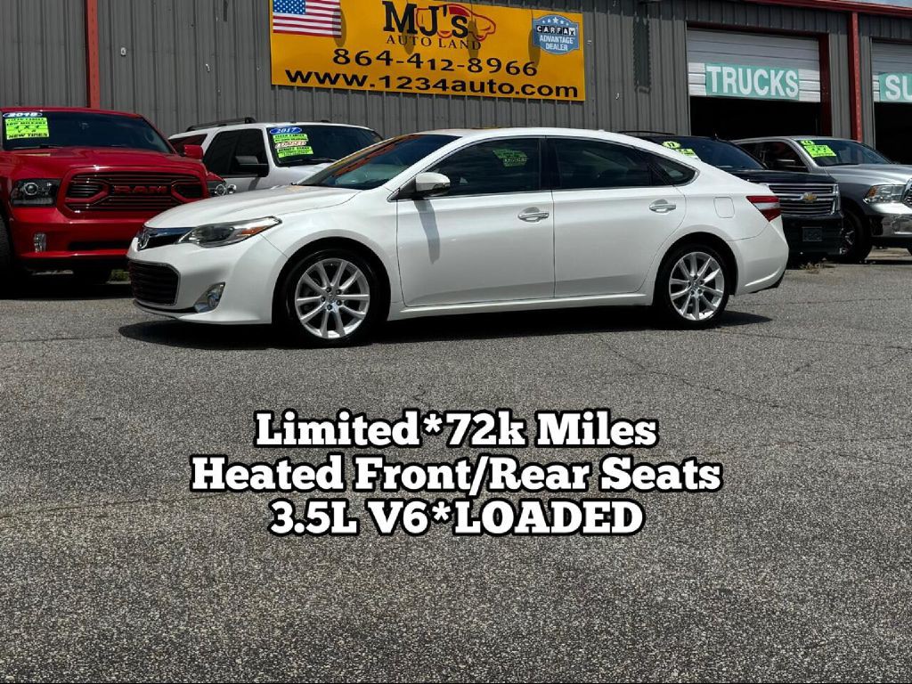 2013 Toyota Avalon Image 1