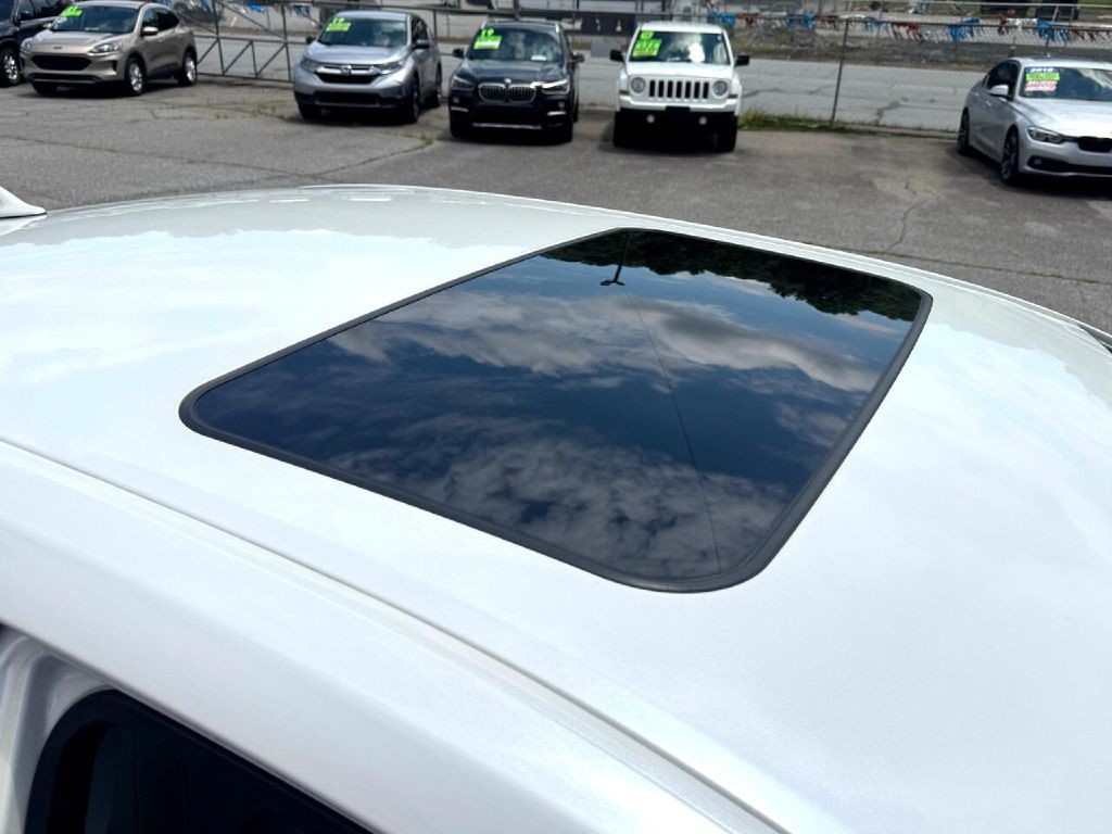 2013 Toyota Avalon Image 10