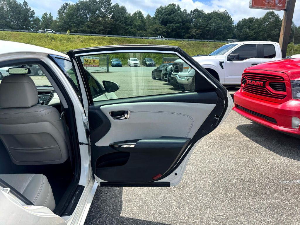 2013 Toyota Avalon Image 11