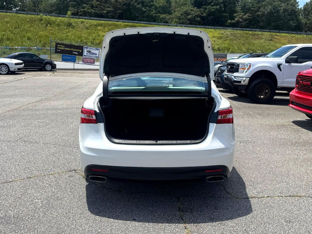2013 Toyota Avalon Image 15