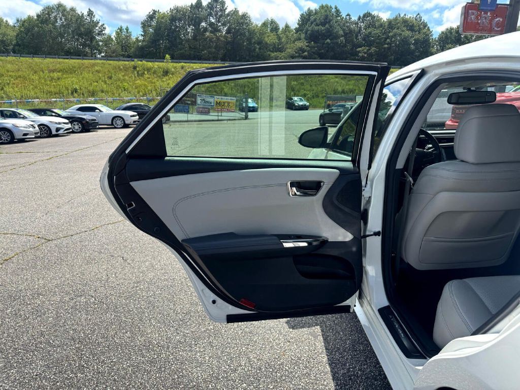 2013 Toyota Avalon Image 22