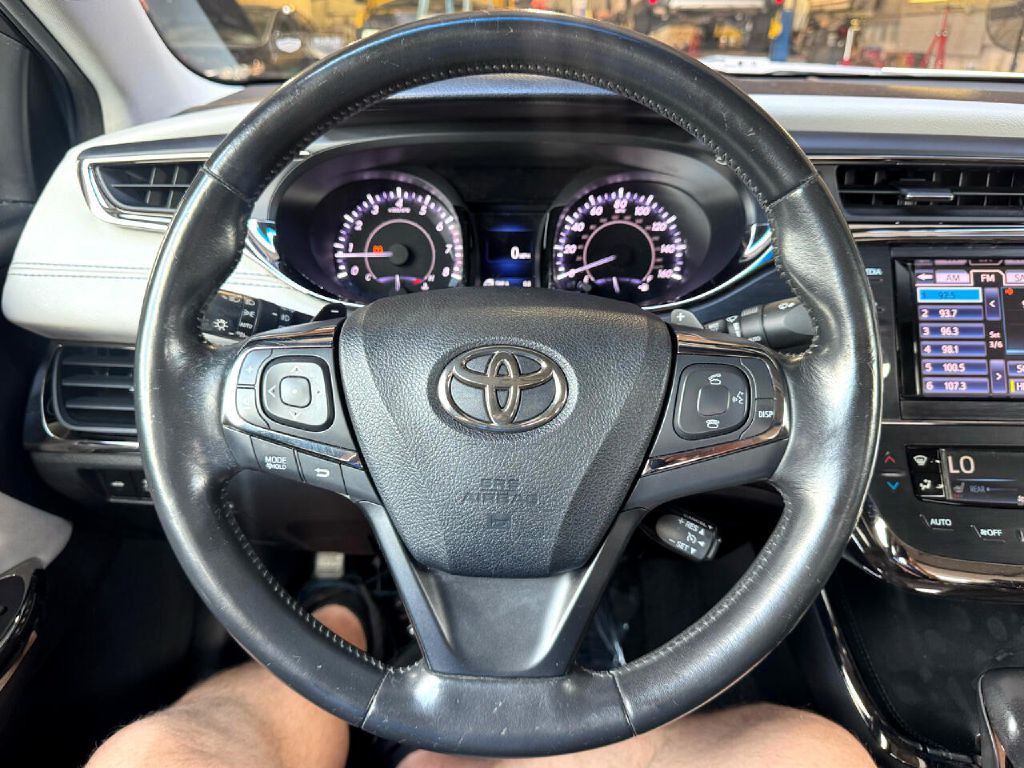 2013 Toyota Avalon Image 36